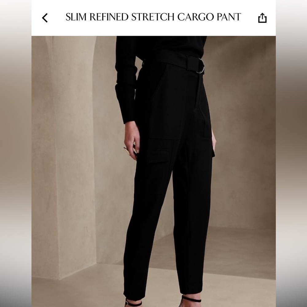 Like new Banana republic cargo pants. Still sold online! Size 4. Cropped fit